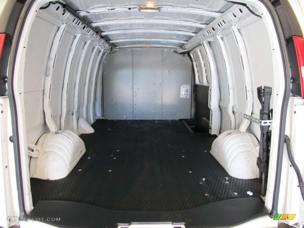 2007 Chevrolet Express 2500 Extended Commercial Van Trunk Photo #38173208