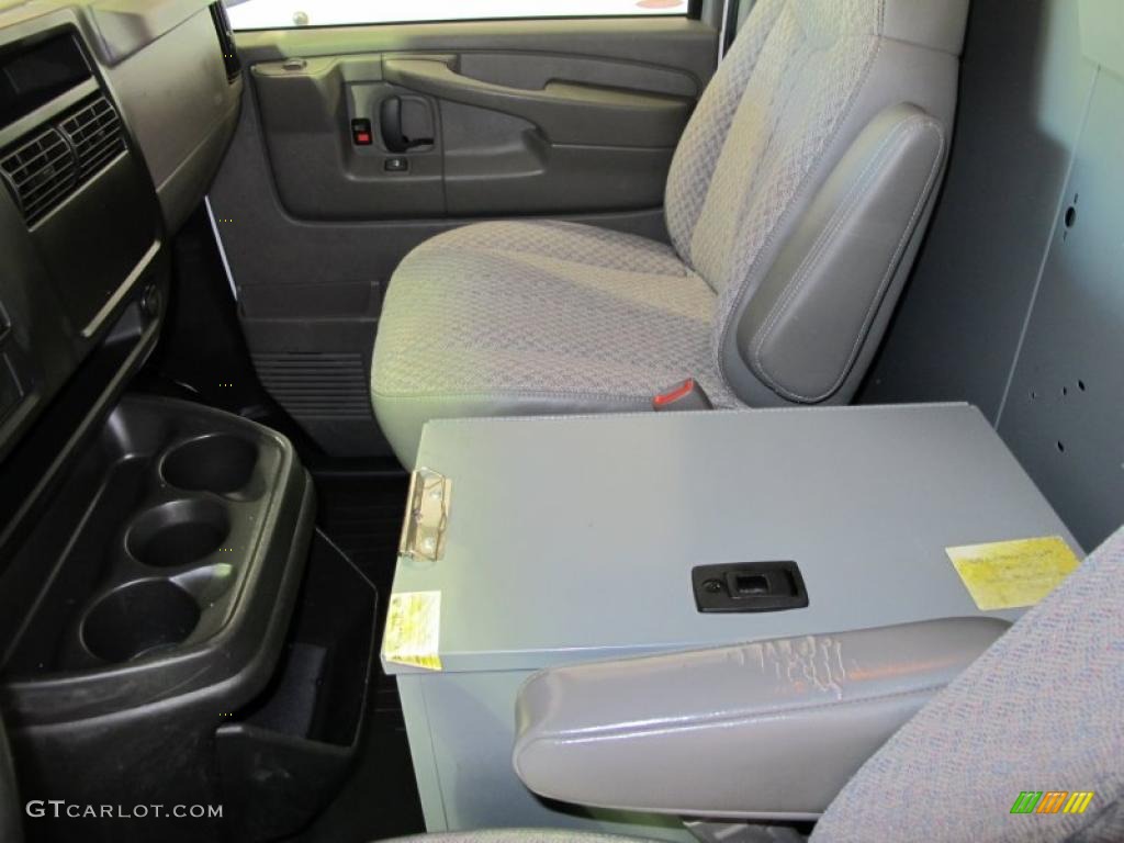 Medium Pewter Interior 2007 Chevrolet Express 2500 Extended Commercial Van Photo #38173328