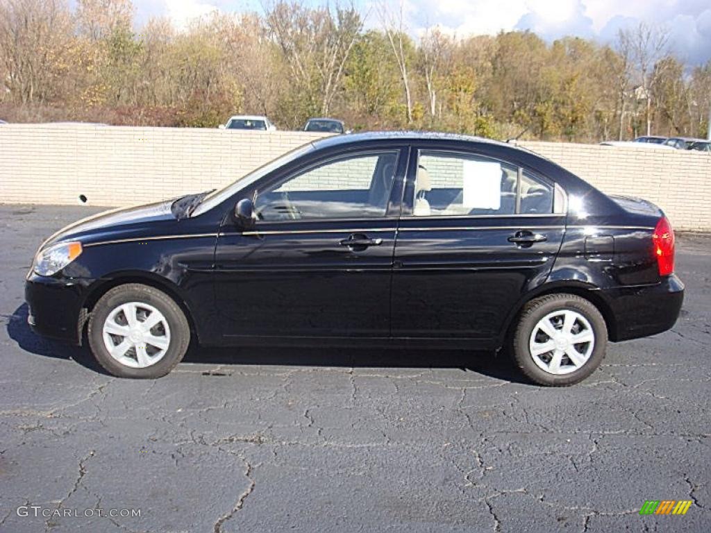 2006 Accent GLS Sedan - Ebony Black / Beige photo #1