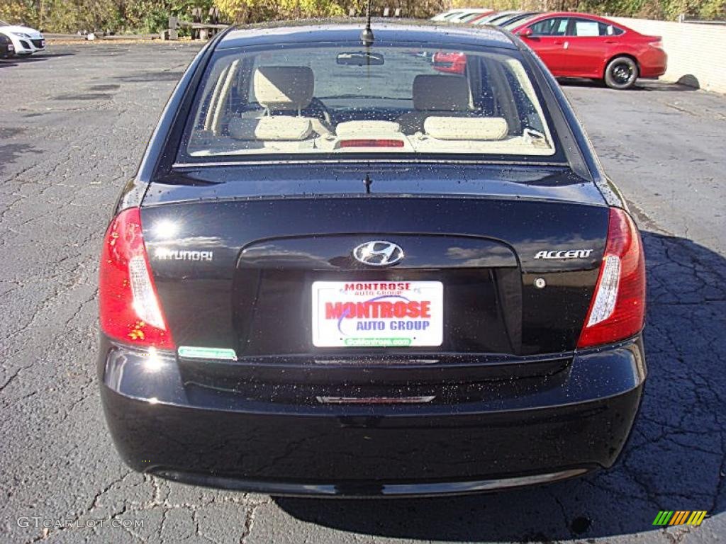 2006 Accent GLS Sedan - Ebony Black / Beige photo #8