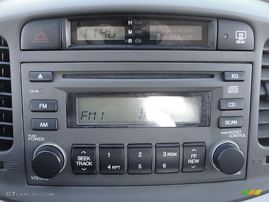2006 Accent GLS Sedan - Ebony Black / Beige photo #17