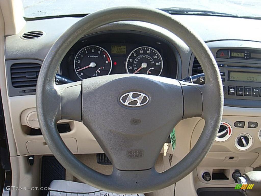 2006 Accent GLS Sedan - Ebony Black / Beige photo #23