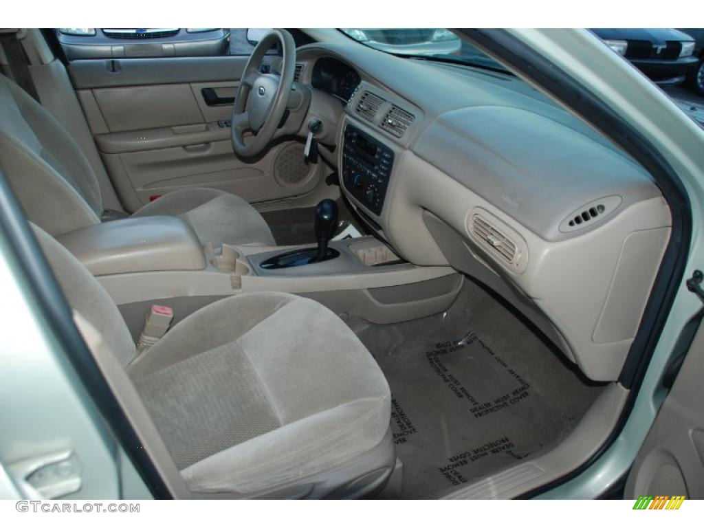Medium Parchment Interior 2004 Ford Taurus SE Sedan Photo #38175076