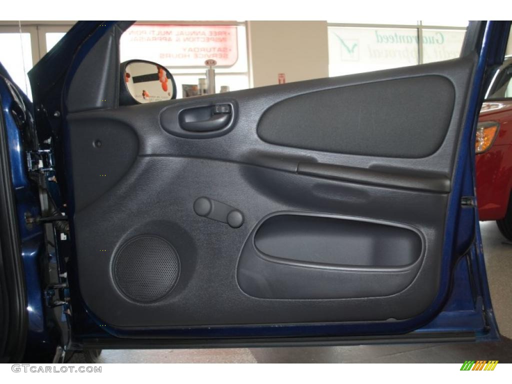 Dark Slate Gray Interior 2005 Dodge Neon SE Photo #38177160