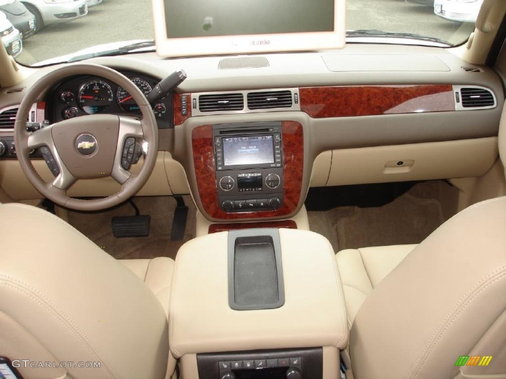 2010 Chevrolet Suburban LTZ 4x4 Light Cashmere/Dark Cashmere Dashboard Photo #38178108