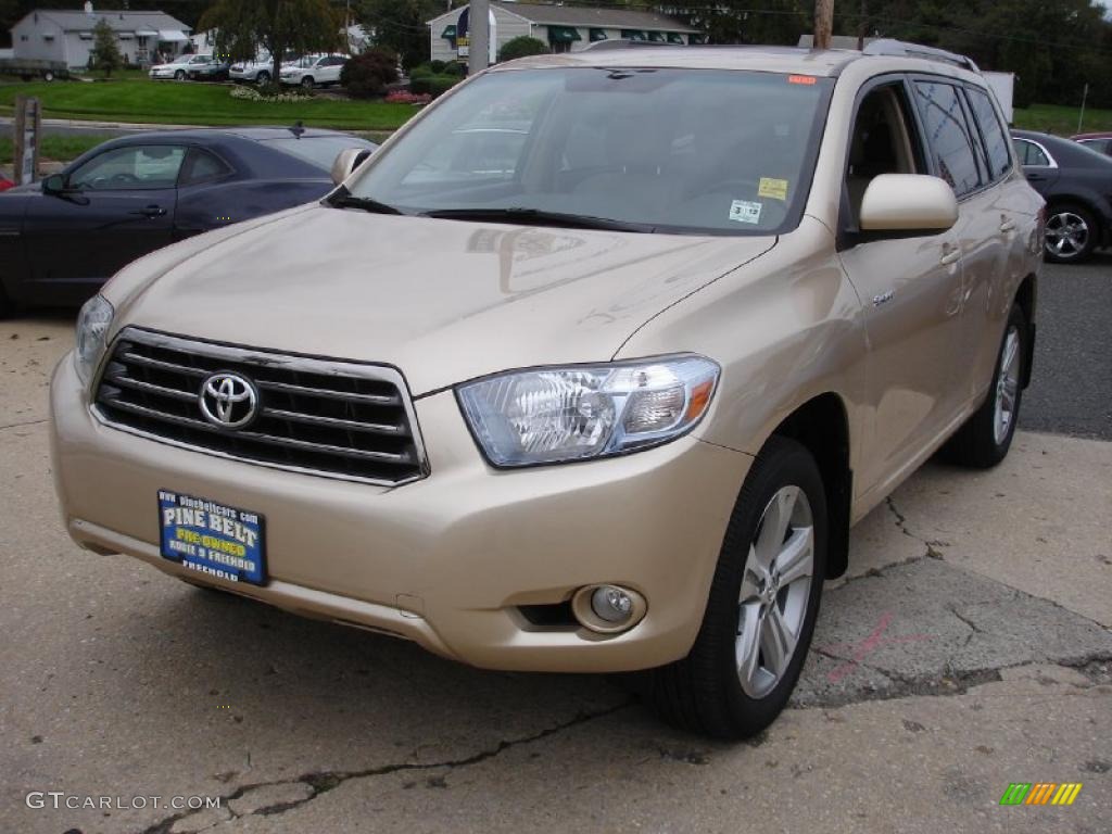 2008 Highlander Sport 4WD - Sandy Beach Metallic / Sand Beige photo #1