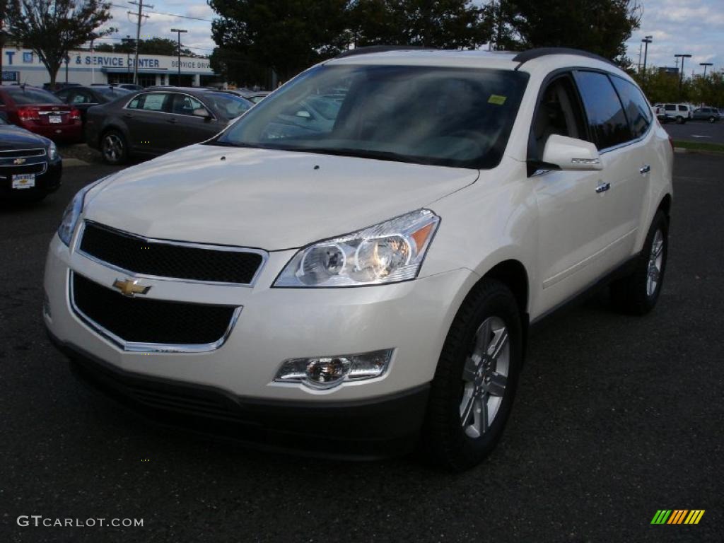 2011 Traverse LT - White / Dark Gray/Light Gray photo #1