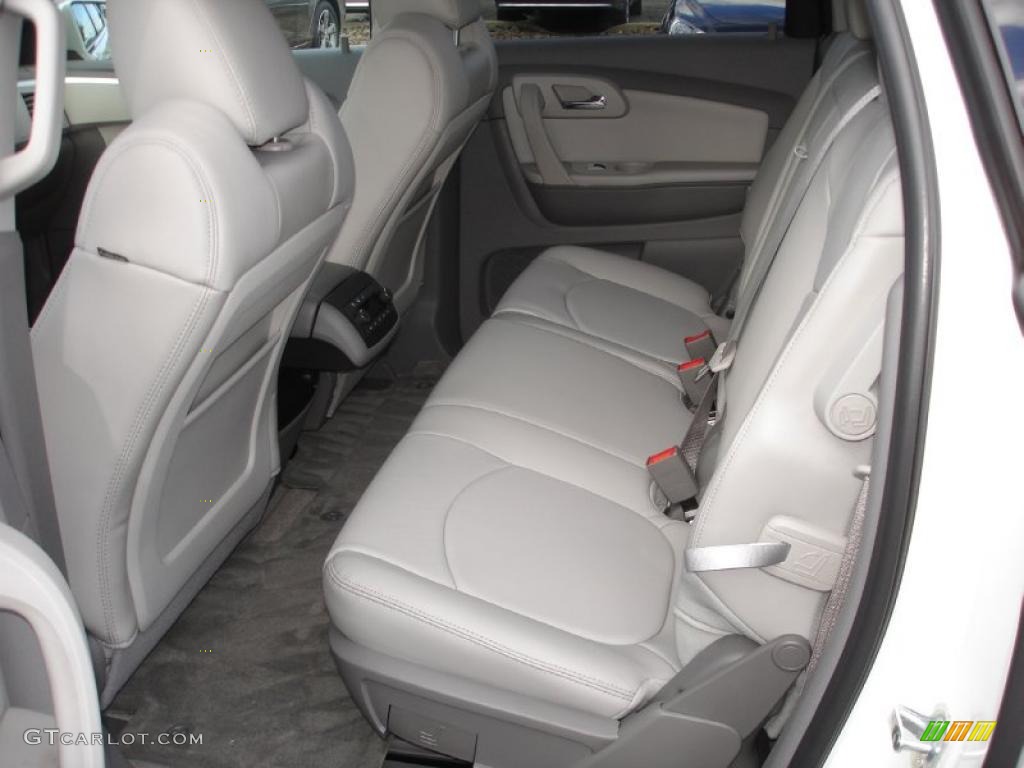 Dark Gray/Light Gray Interior 2011 Chevrolet Traverse LT Photo #38180784