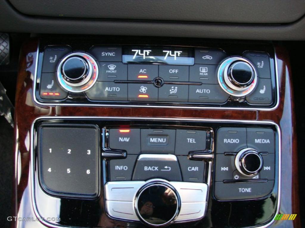 2011 Audi A8 4.2 FSI quattro Controls Photo #38182676