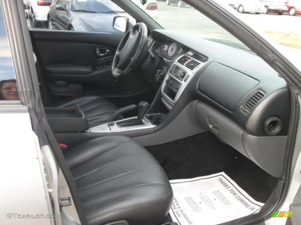 Black/Gray Interior 2002 Mitsubishi Diamante VR-X Photo #38183228