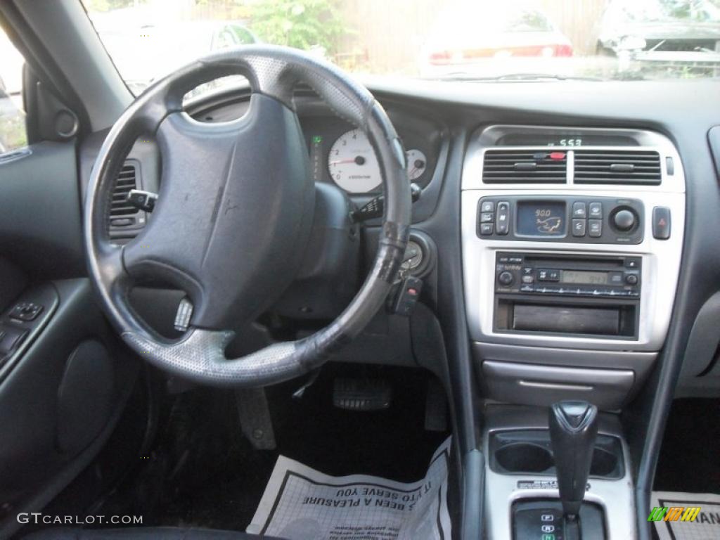2002 Mitsubishi Diamante VR-X Controls Photos