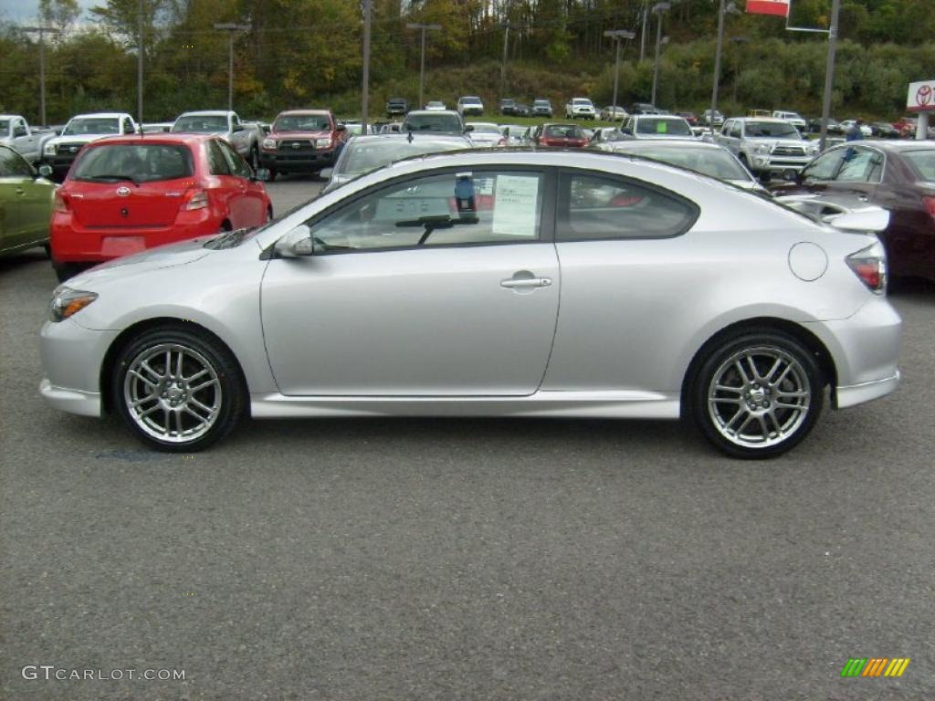 2009 Classic Silver Metallic Scion tC 38170272 Photo 4