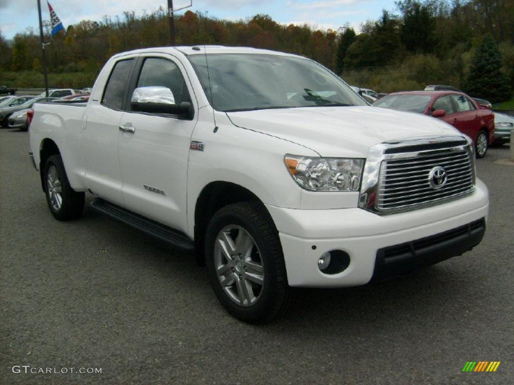 2010 Tundra Limited Double Cab 4x4 - Super White / Graphite Gray photo #1