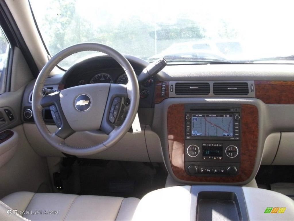 2008 Chevrolet Suburban 1500 LTZ Light Titanium/Dark Titanium Dashboard Photo #38186024