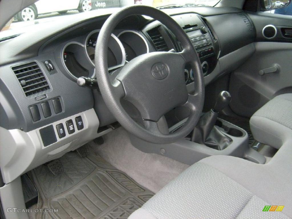 Graphite Interior 2010 Toyota Tacoma Regular Cab 4x4 Photo #38186272