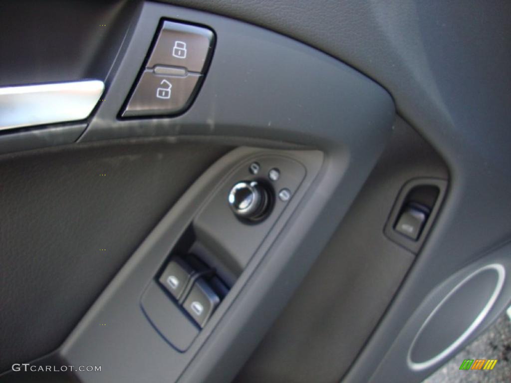 2011 Audi A5 2.0T quattro Coupe Controls Photo #38186508