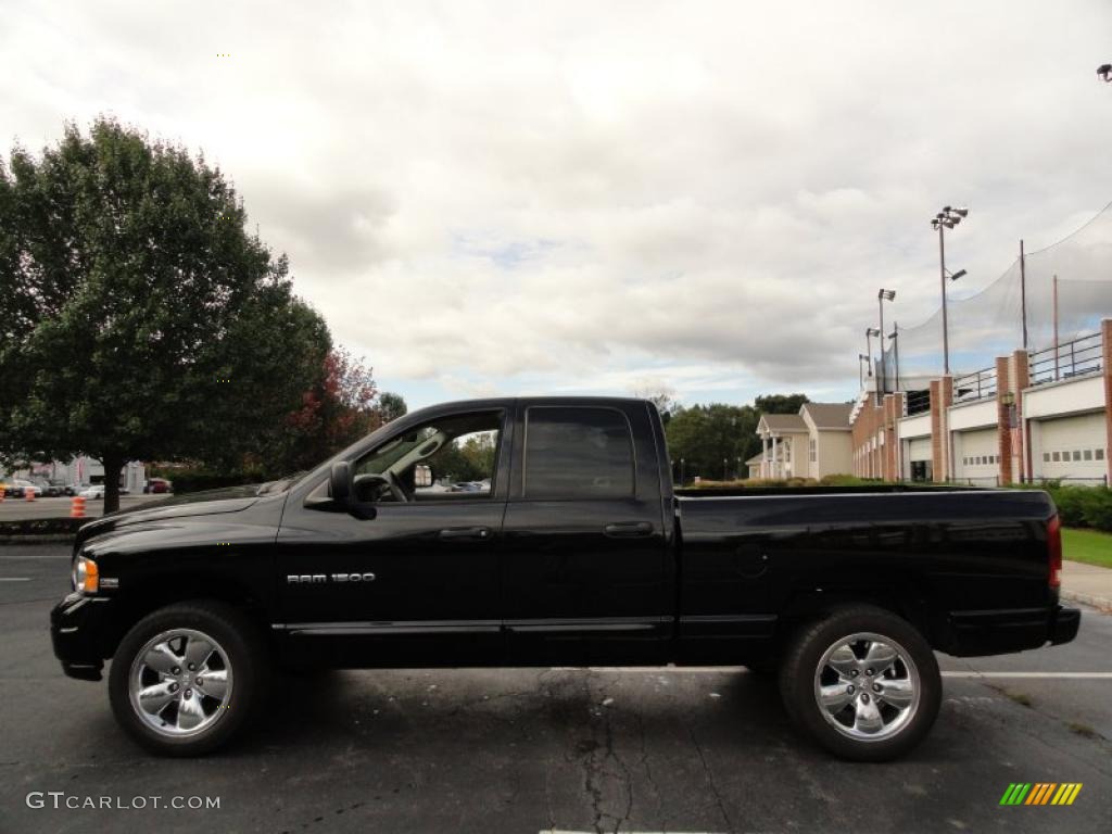 2005 Ram 1500 SLT Quad Cab 4x4 - Black / Taupe photo #3