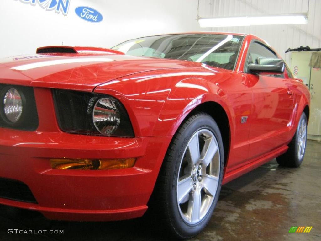 2007 Mustang GT Premium Coupe - Torch Red / Black/Red photo #23