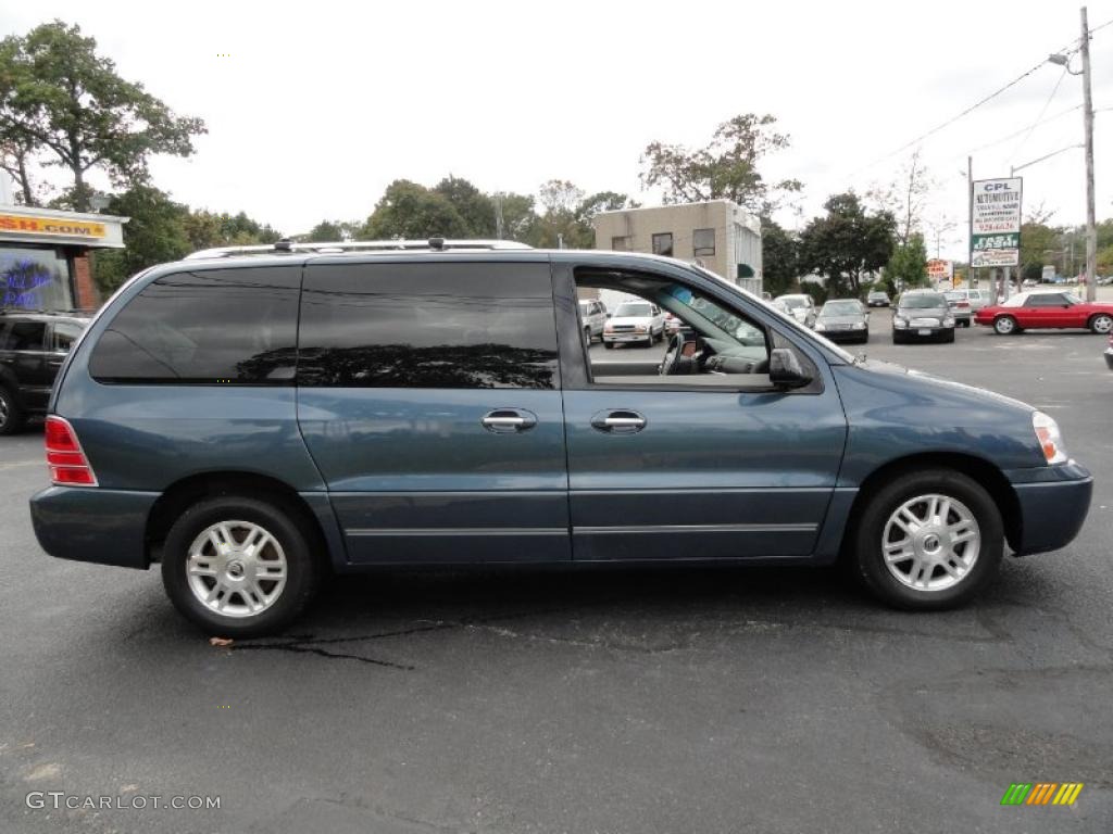 2004 Monterey Premier - Norsea Blue Metallic / Flint photo #7