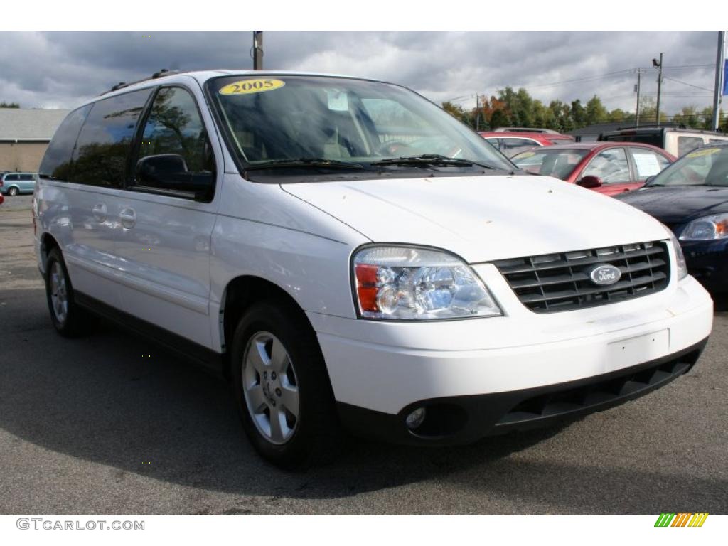 2005 Freestar SES - Vibrant White / Pebble Beige photo #14