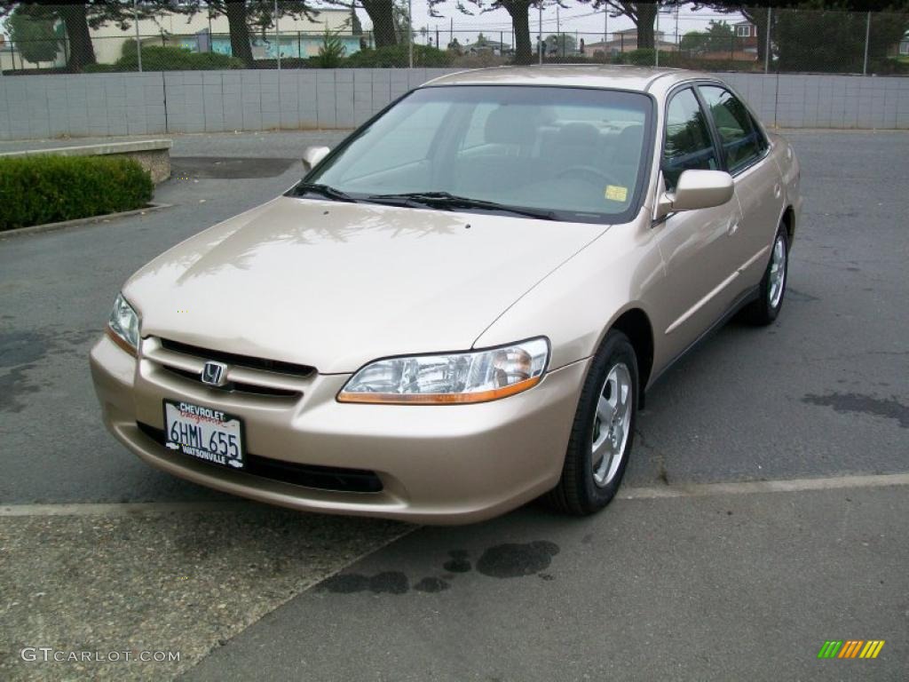 2000 Accord SE Sedan - Naples Gold Metallic / Ivory photo #1