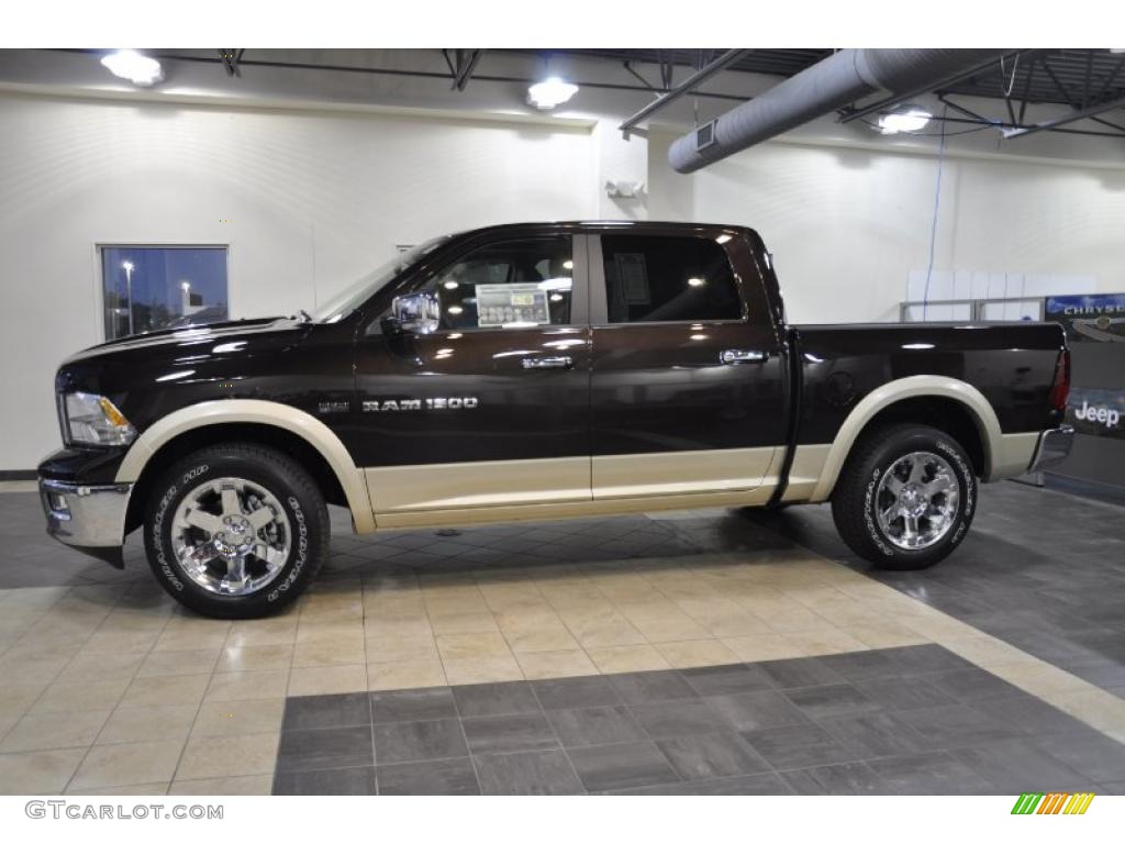 2011 Ram 1500 Laramie Crew Cab - Rugged Brown Pearl / Light Pebble Beige/Bark Brown photo #1