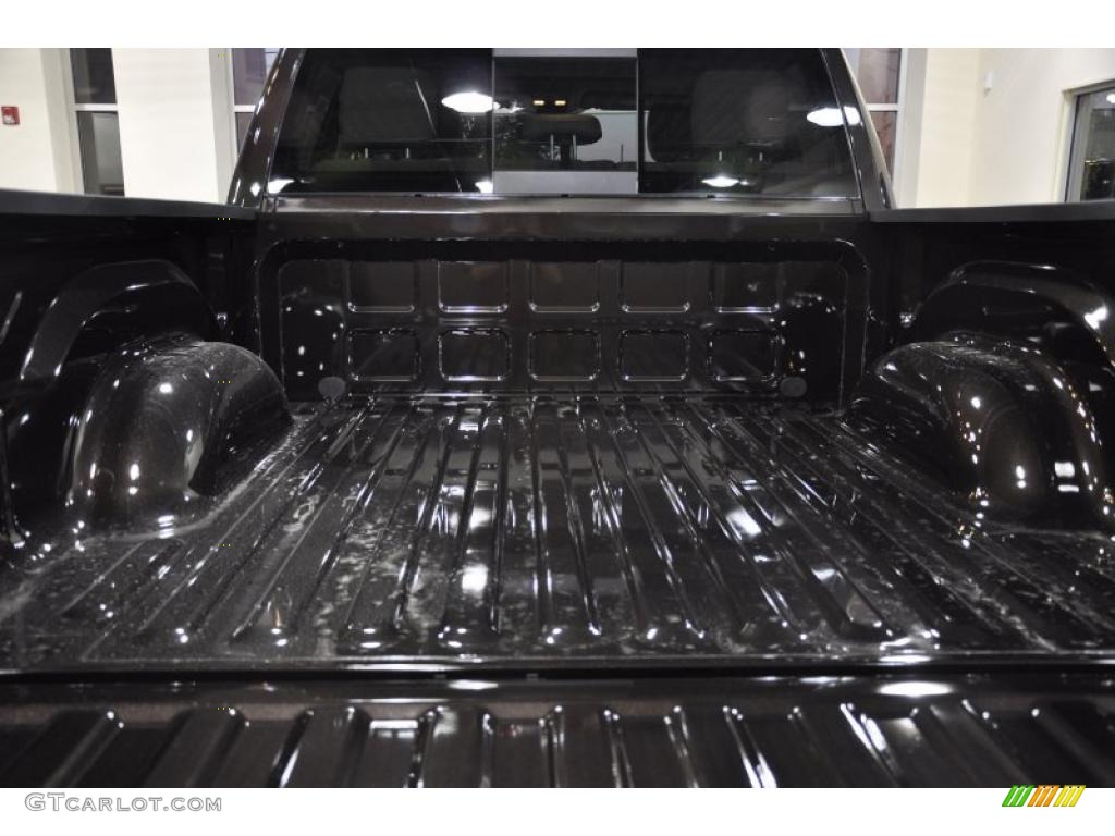 2011 Ram 1500 Laramie Crew Cab - Rugged Brown Pearl / Light Pebble Beige/Bark Brown photo #23