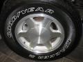 2004 GMC Yukon SLT Wheel and Tire Photo