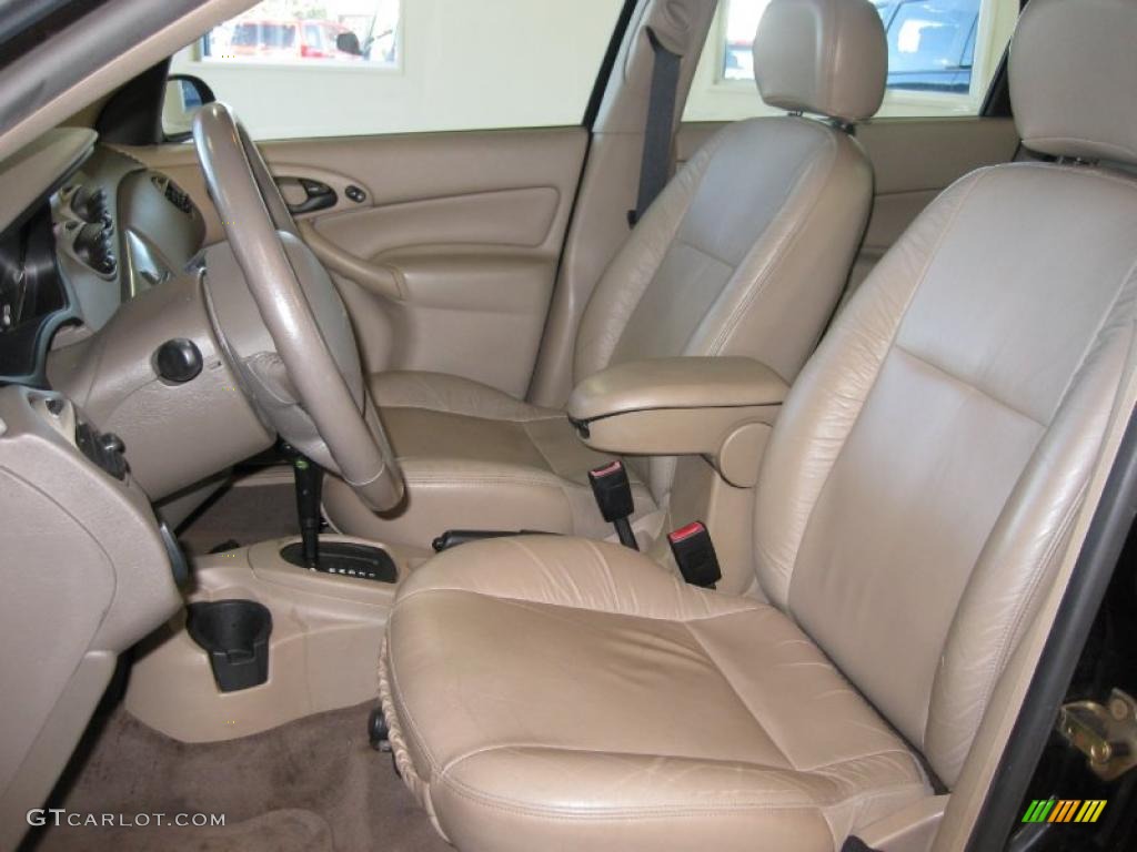 Medium Parchment Interior 2002 Ford Focus ZTS Sedan Photo #38199960