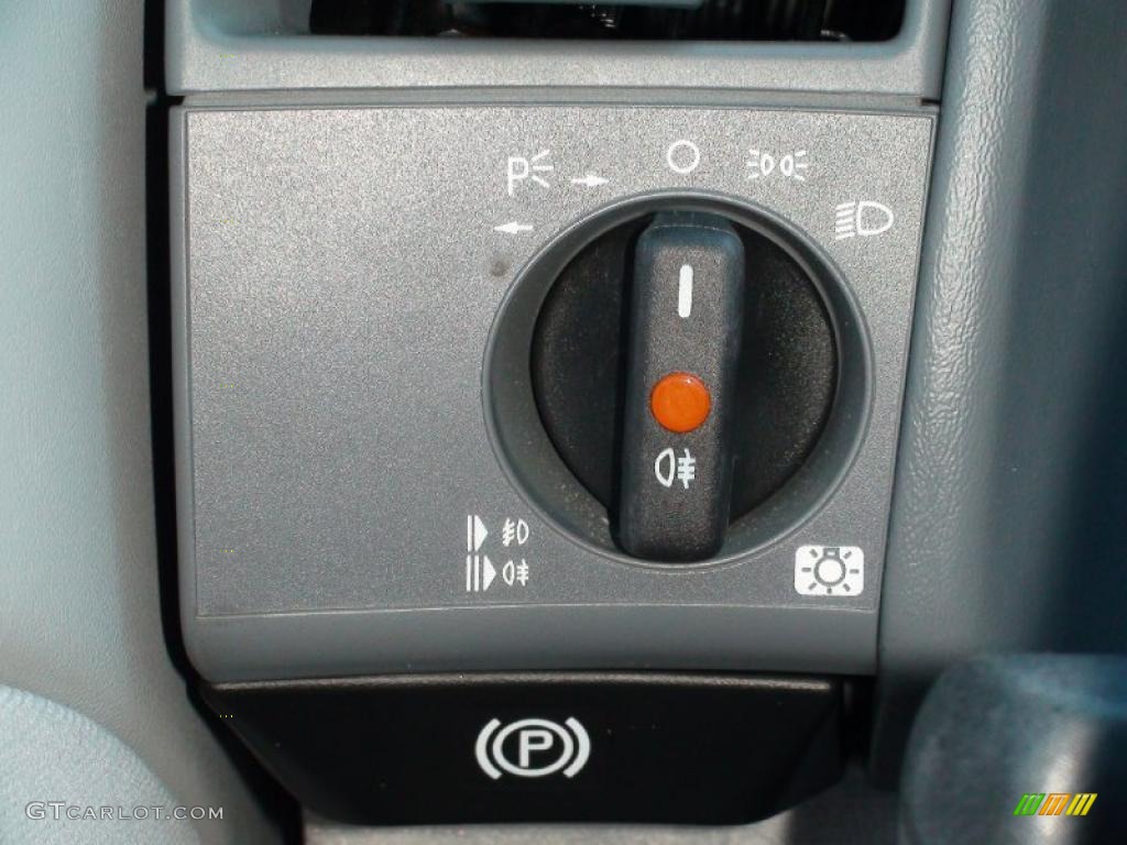 2001 Mercedes-Benz SL 500 Roadster Controls Photo #38199968