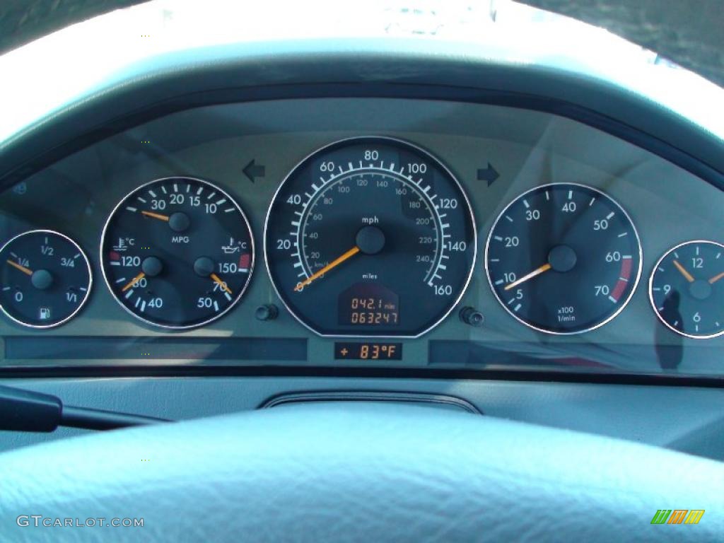 2001 Mercedes-Benz SL 500 Roadster Gauges Photo #38199995