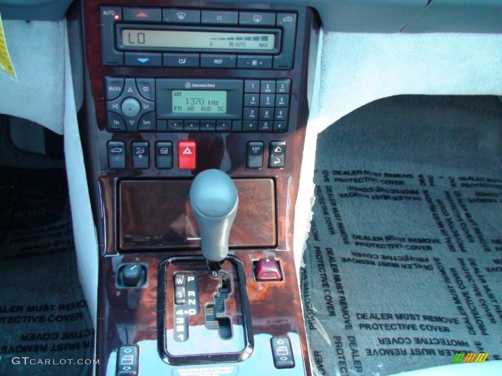 2001 Mercedes-Benz SL 500 Roadster Controls Photo #38200024
