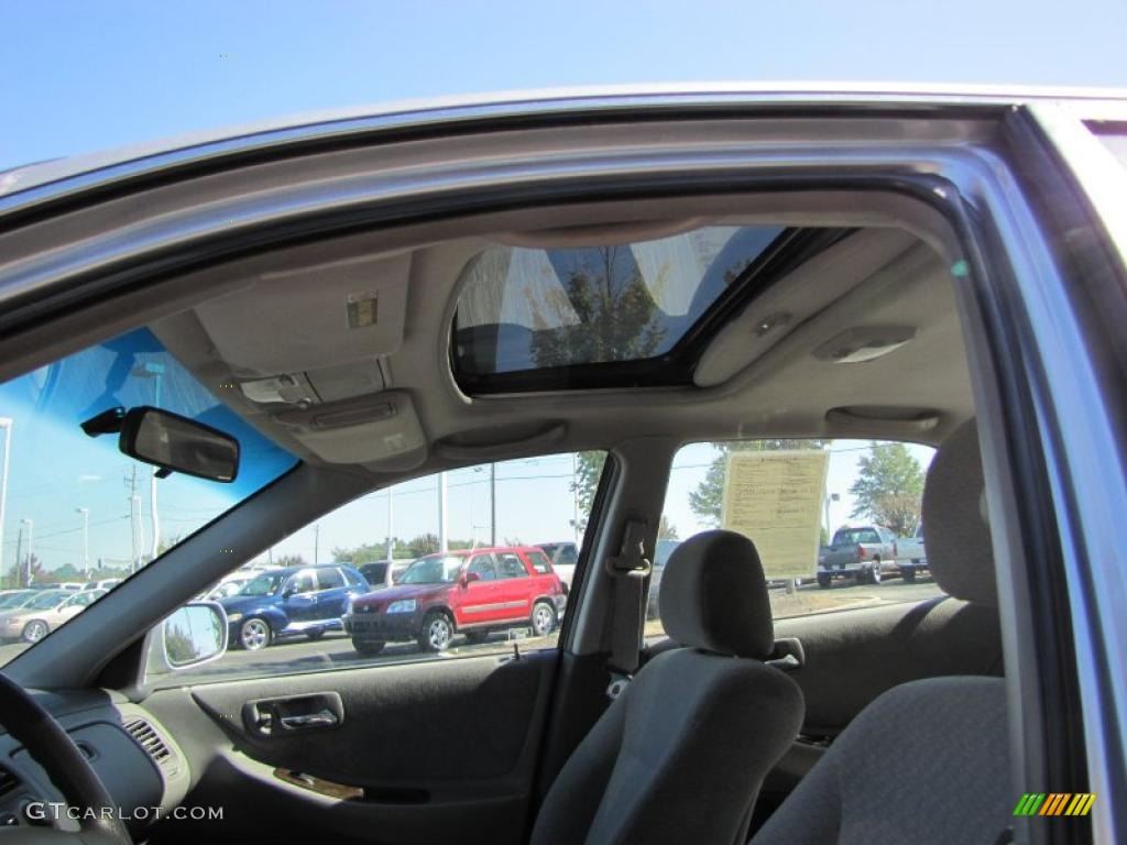 2002 Accord SE Sedan - Satin Silver Metallic / Quartz Gray photo #13