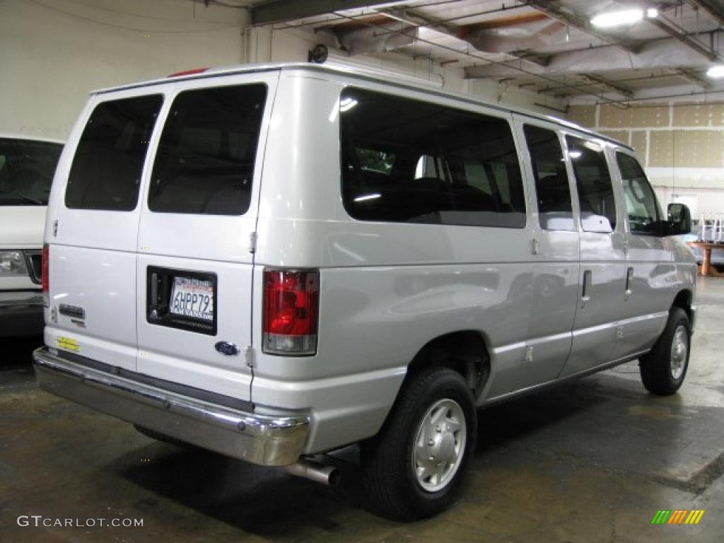 2008 E Series Van E350 Super Duty XLT Passenger - Silver Metallic / Medium Flint photo #3