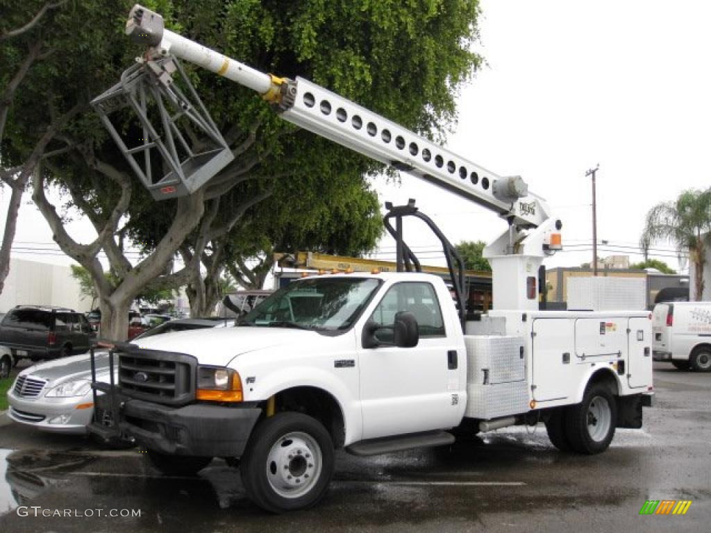 Oxford White 1999 Ford F450 Super Duty XL Regular Cab Chassis Bucket Truck Exterior Photo #38201060