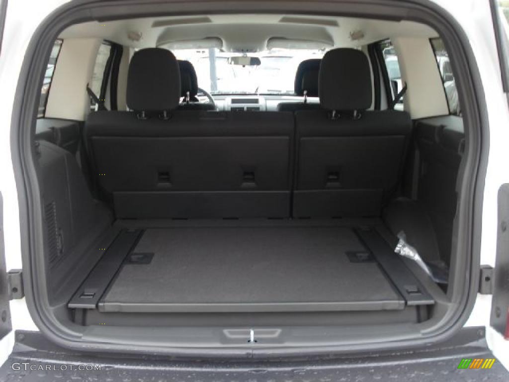 2011 Dodge Nitro Heat Trunk Photo #38201604