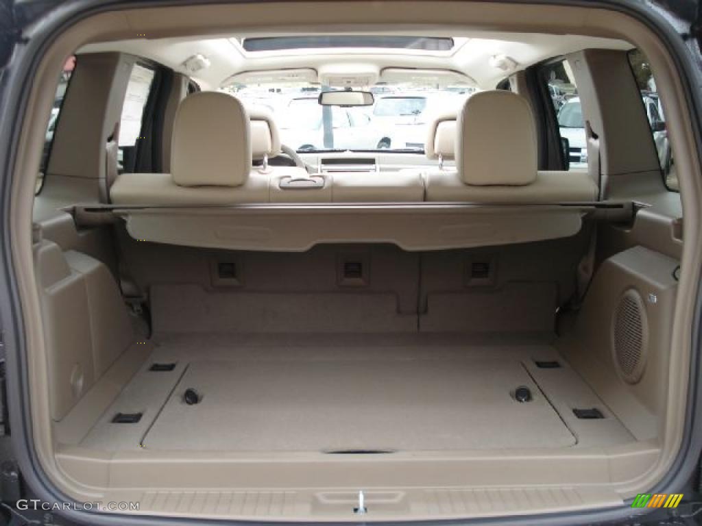2011 Jeep Liberty Limited Trunk Photo #38201908