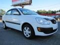 2006 White Kia Rio Sedan  photo #4