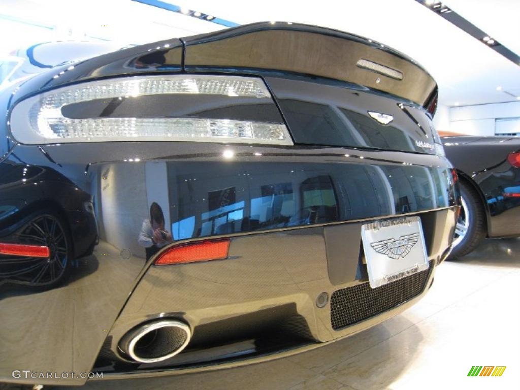 2011 V12 Vantage Carbon Black Special Edition Coupe - AM Carbon Black / Obsidian Black photo #17