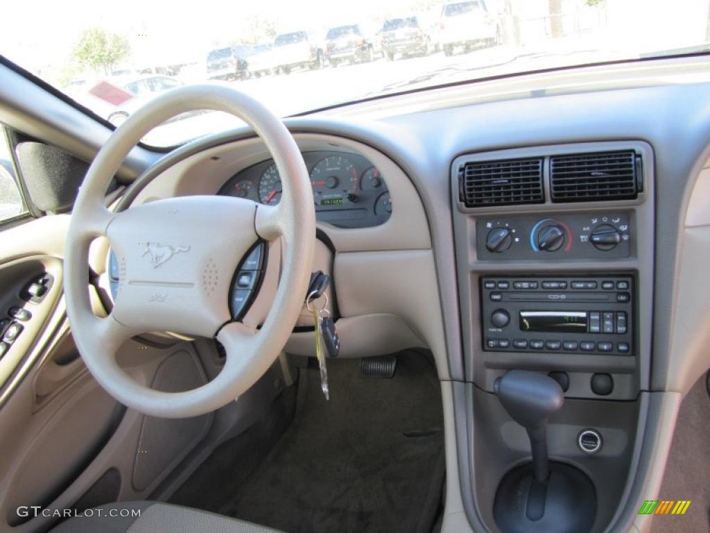 2001 Ford Mustang V6 Convertible Medium Parchment Dashboard Photo #38204644