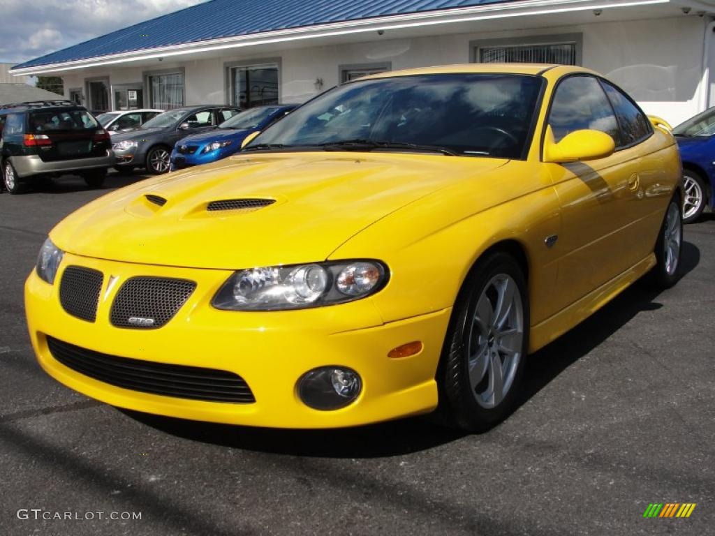 2005 GTO Coupe - Yellow Jacket / Black photo #2