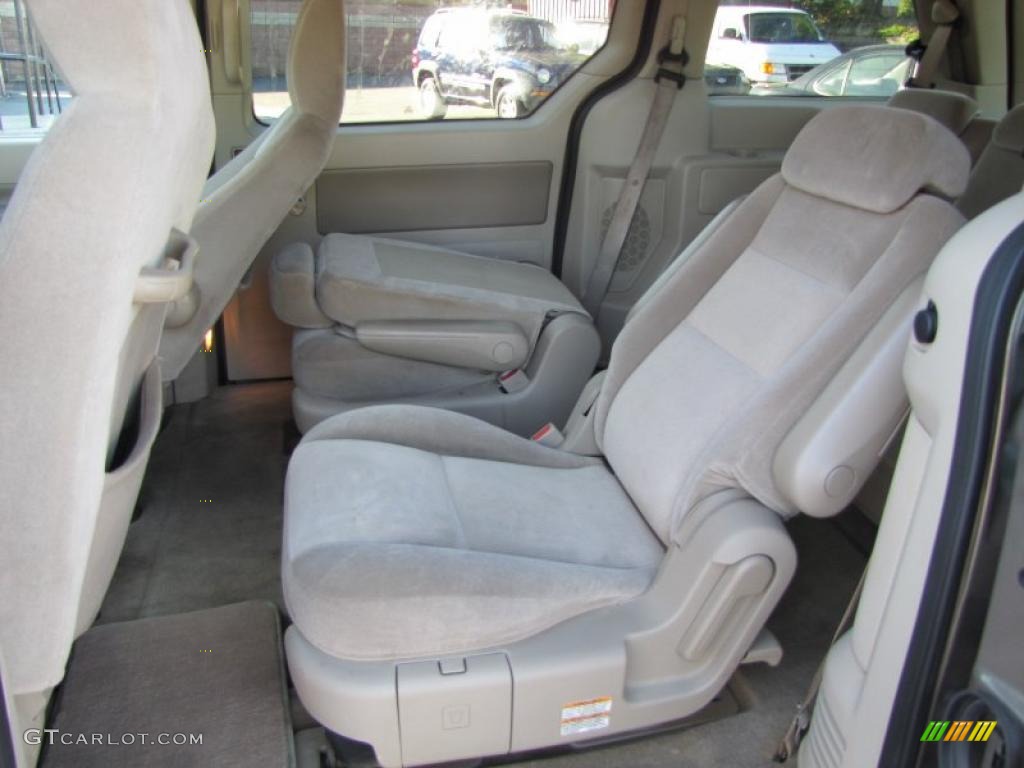 Pebble Beige Interior 2004 Ford Freestar SES Photo #38206812