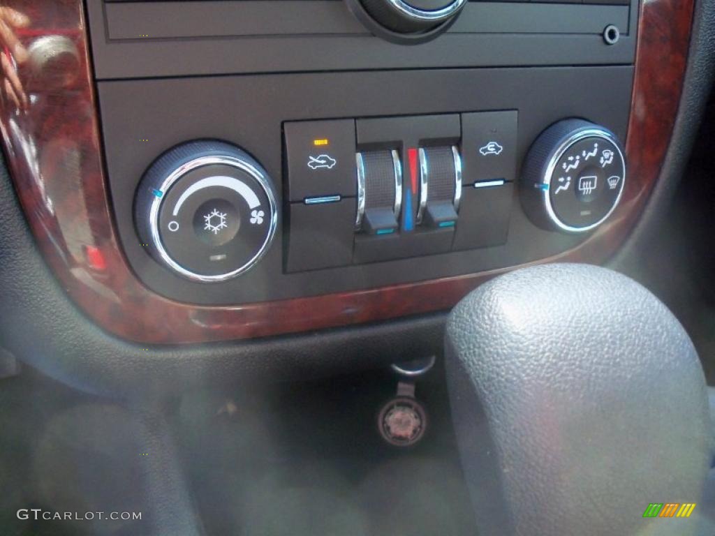 2011 Impala LT - Summit White / Ebony photo #28