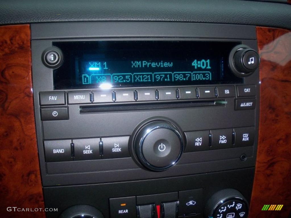 2011 Chevrolet Tahoe LS 4x4 Controls Photo #38207912