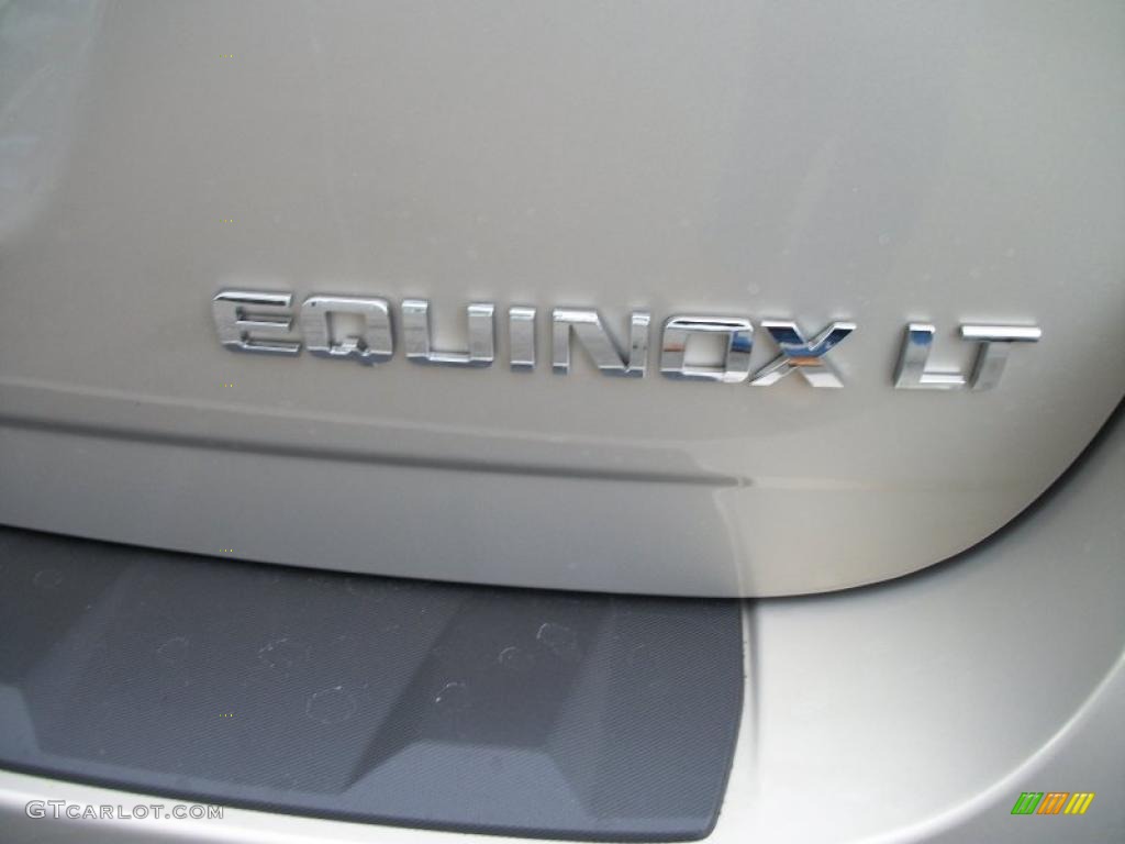 2011 Equinox LT AWD - Gold Mist Metallic / Light Titanium/Jet Black photo #10