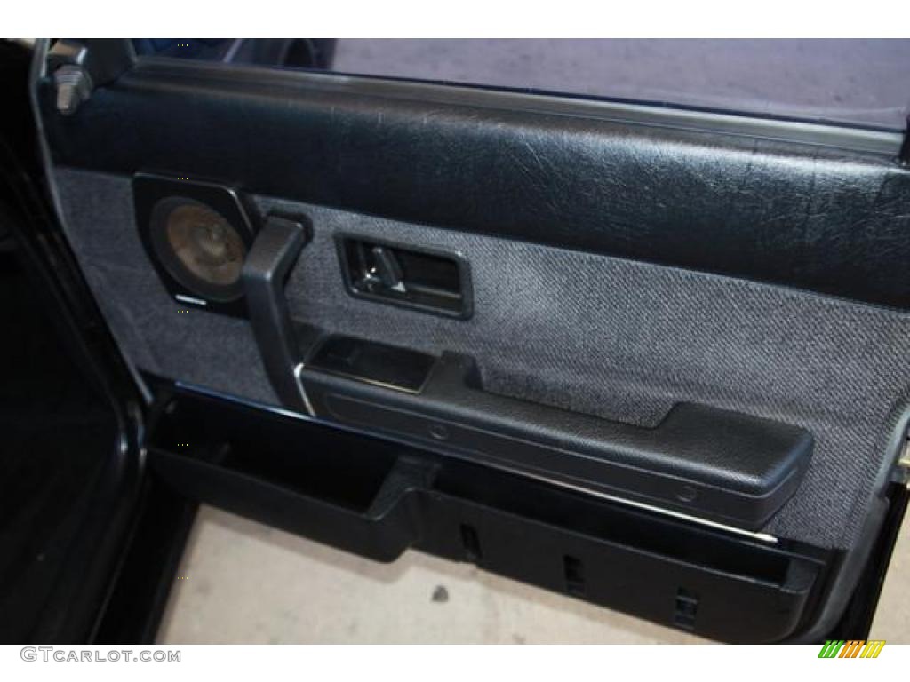 1991 240 SE Wagon - Black / Black photo #18