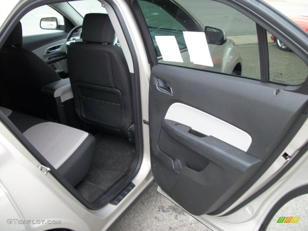 Light Titanium/Jet Black Interior 2011 Chevrolet Equinox LT AWD Photo #38209276