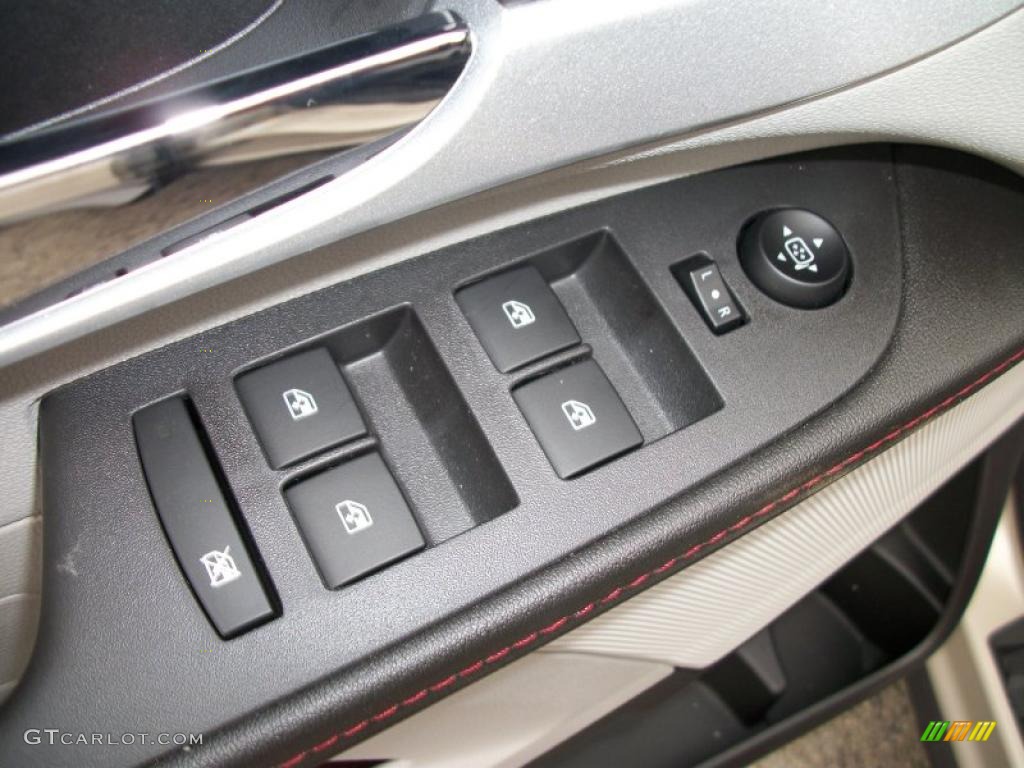 2011 Chevrolet Equinox LT AWD Controls Photo #38209328