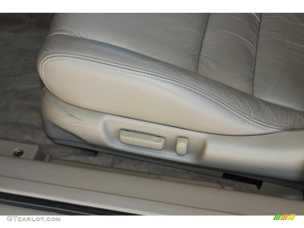 2003 Accord EX V6 Coupe - Taffeta White / Ivory photo #13