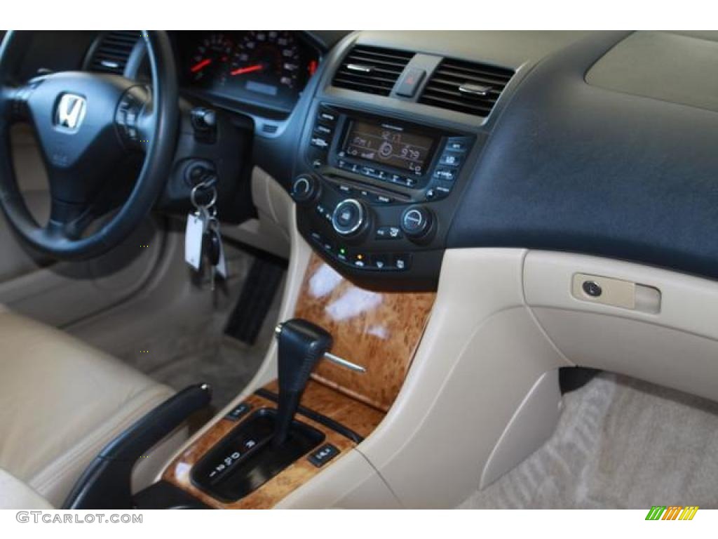 2003 Accord EX V6 Coupe - Taffeta White / Ivory photo #27